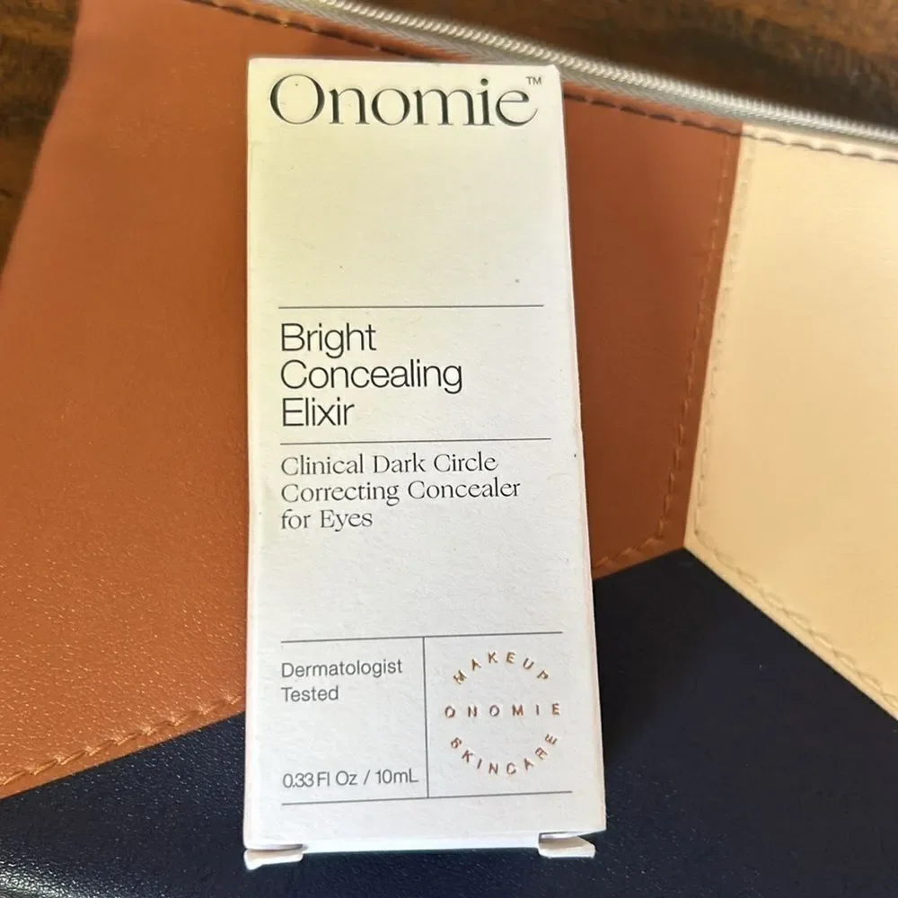 Onomie Makeup Onomie Bright Concealing Elixir Dark Circle Concealer NWT Ipsy bag